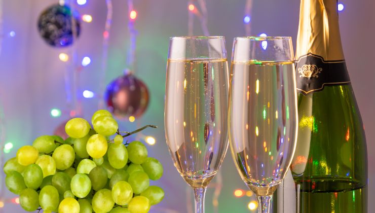 tradiciones Nochevieja Año Nuevo uvas champagne