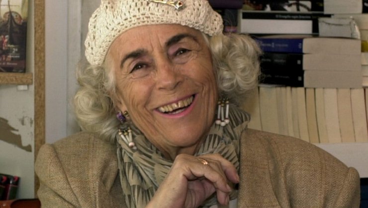 Carmen Martín Gaite, una pluma presente